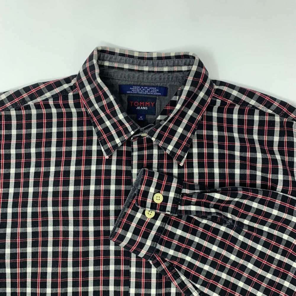 Tommy Hilfiger Red White & Black Plaid Long Sleeve Button Up‎ Size Medium Shirt